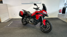 Ducati Multistrada V2 S Red (25MY)